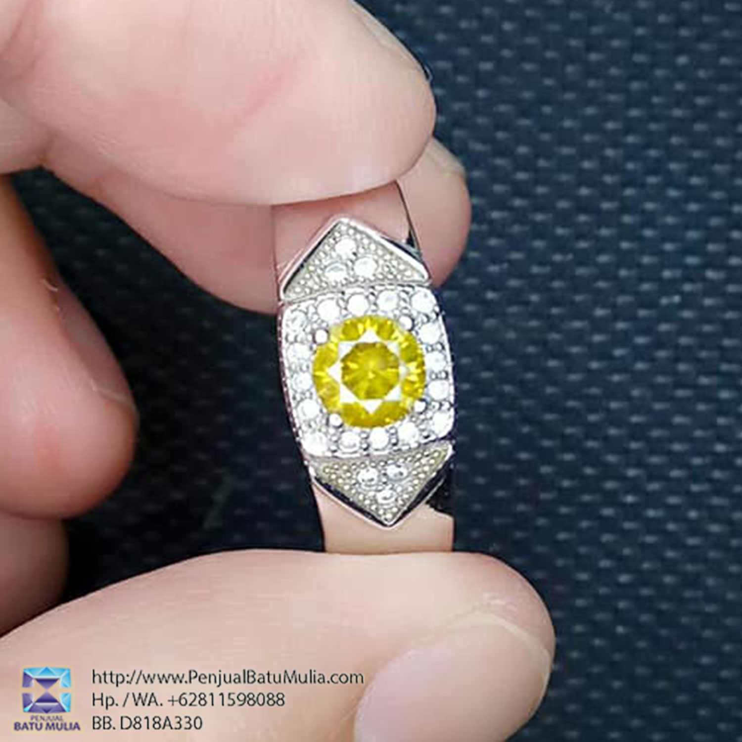 Fancy Yellow Diamond Berlian Warna Kuning Yellow Canary